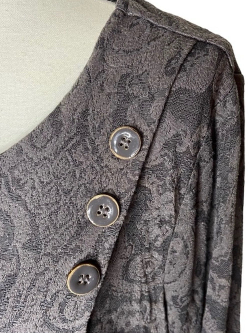 Habitat Long Sleeve Brocade Fabric Button Shoulder Detail Top Size XL - Picture 9 of 12